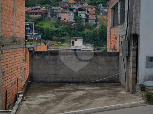 Casa Térrea à venda com 1 quarto em Serra da Cantareira, Mairiporã, SP