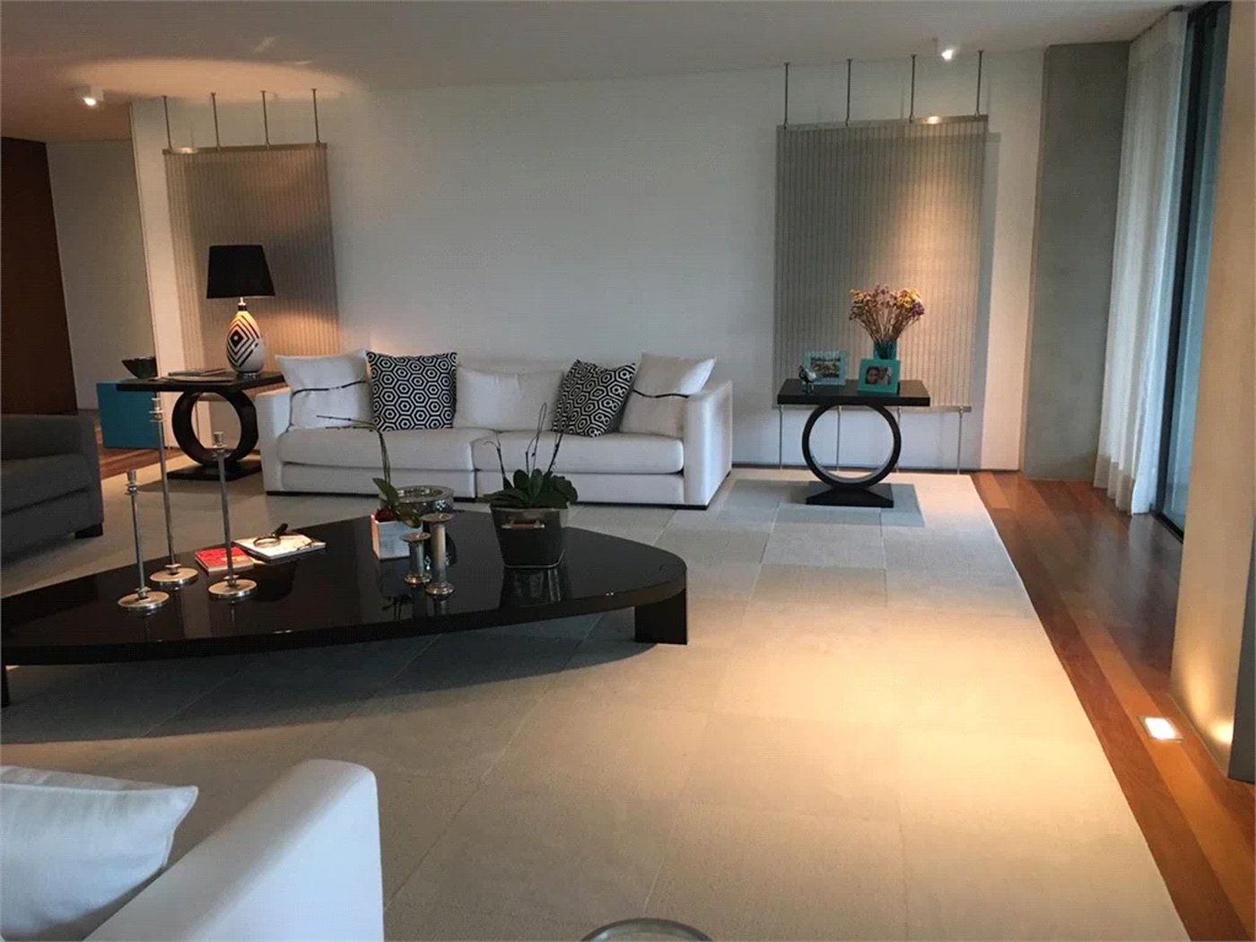 Apartamento à venda com 4 suítes em Vila Suzana, São Paulo, SP