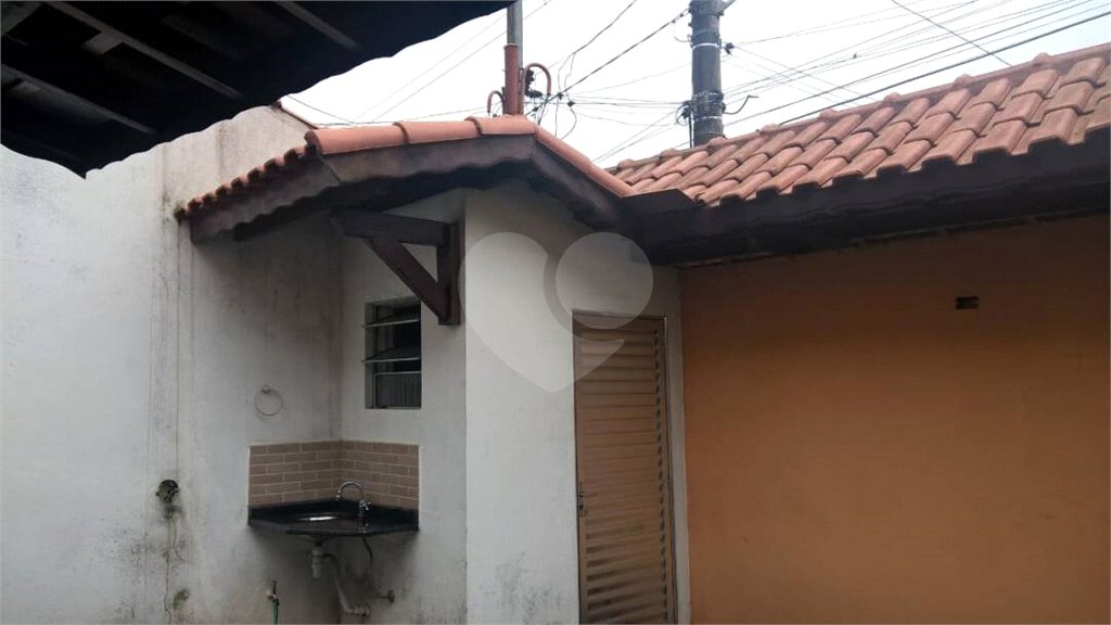 Sobrado à venda com 3 quartos, sendo 1 suíte, em Bocaina, Ribeirão Pires, SP