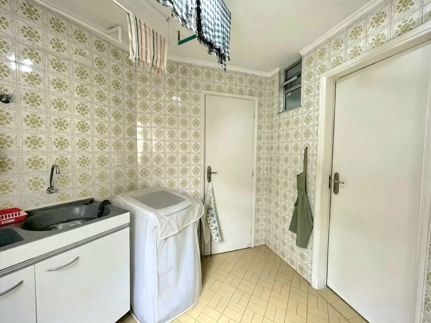 Apartamento com 3 dormitórios à venda, 117 m² por R$ 780.000,00 - Gonzaga - Santos/SP