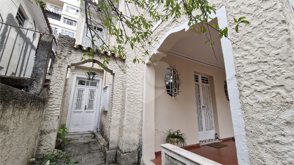 Casa à venda com 4 quartos em Grajaú, Rio de Janeiro, RJ