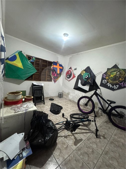 Casa à venda com 5 quartos em Vila Granada, São Paulo, SP
