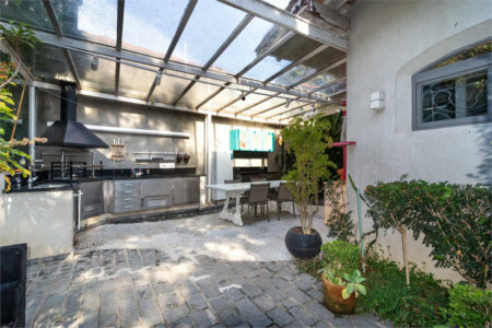 Casa à venda ou para alugar com 3 quartos, sendo 1 suíte, em Butantã, São Paulo, SP