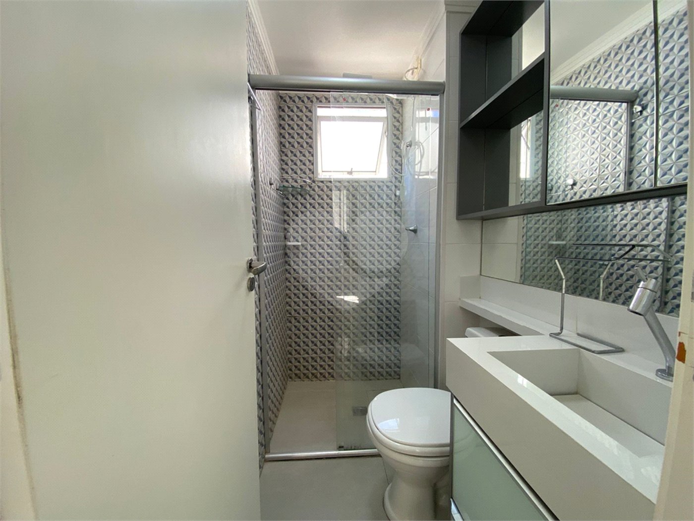 Apartamento à venda com 2 quartos em Glória, Várzea Grande, MT