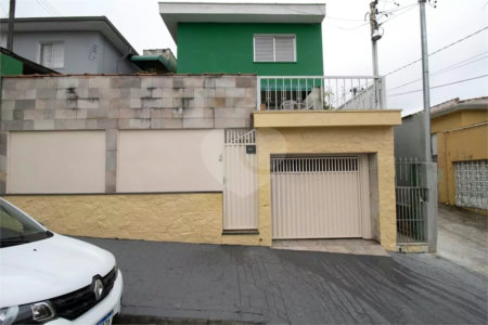 Casa à venda com 3 quartos, sendo 1 suíte, em Vila Brasilina, São Paulo, SP
