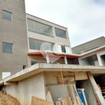 Casa à venda com 4 quartos, sendo 3 suítes, no condomínio Residencial Ecologico da Cantareira, Mairiporã - SP
