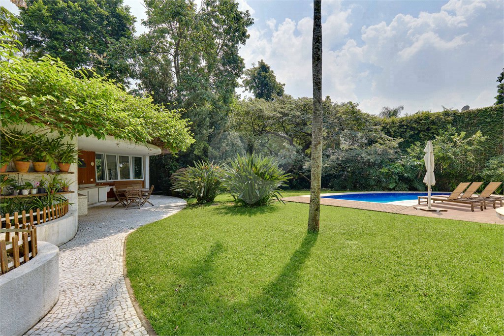 Casa à venda com 5 suítes em Alto da Boa Vista, São Paulo, SP