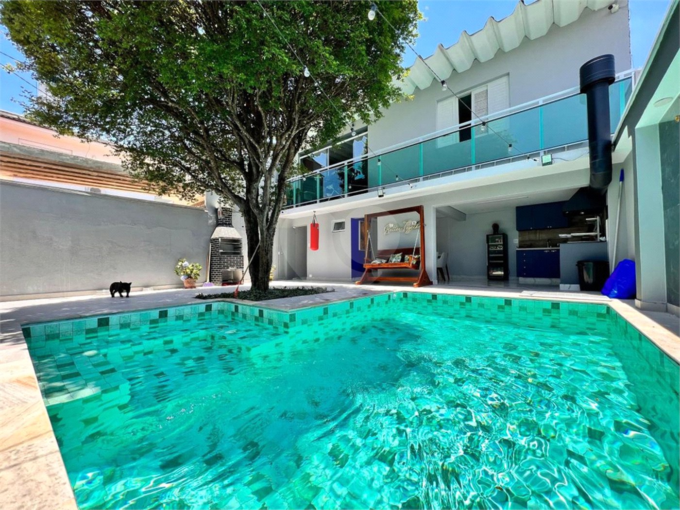 Casa à venda com 3 quartos, sendo 1 suíte, em Jardim Oriental, São Paulo, SP