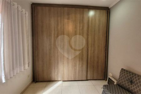Sobrado à venda com 3 quartos, sendo 1 suíte, em Vila Romana, São Paulo, SP