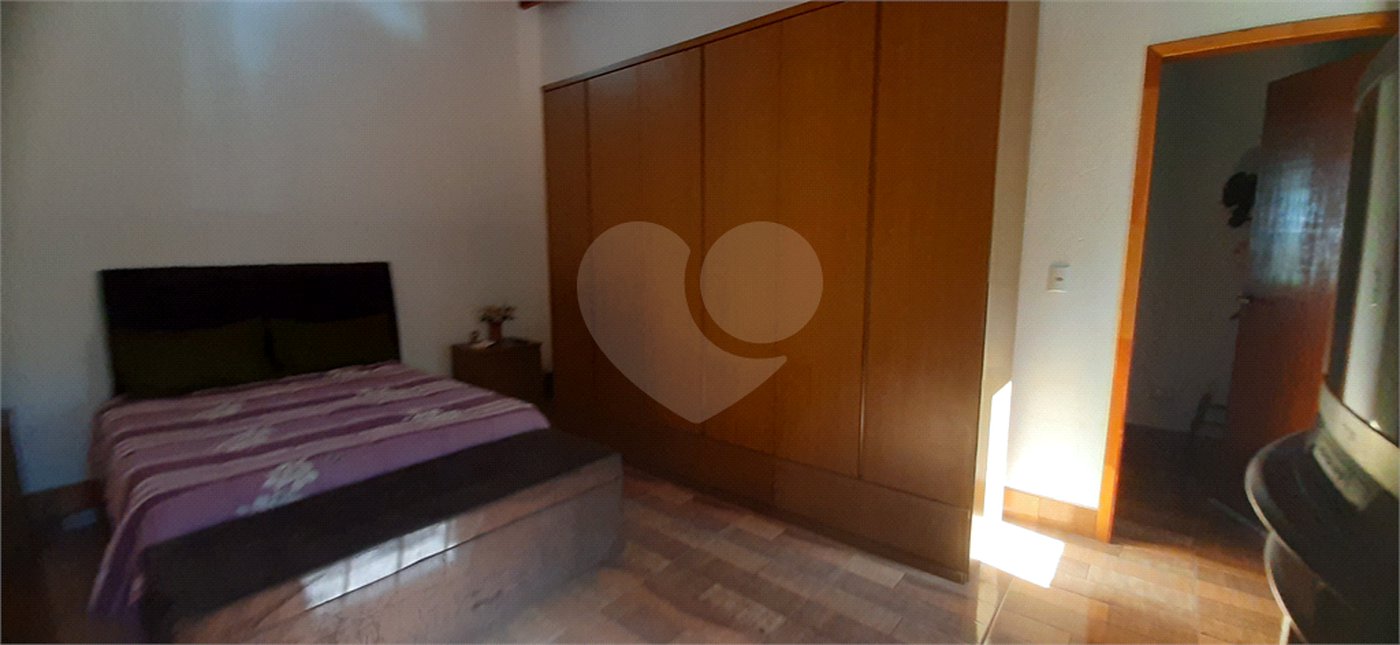 Casa à venda com 3 quartos, sendo 1 suíte, no condomínio Sausalito, Mairiporã - SP