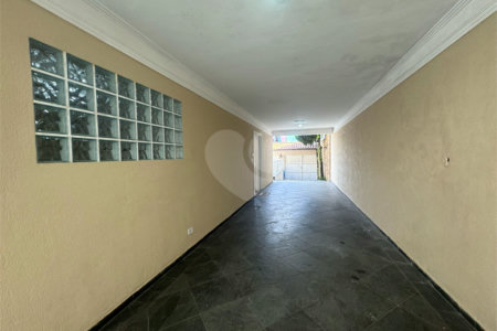 Casa à venda com 4 quartos, sendo 2 suítes, em Jardim Bela Vista, Guarulhos, SP