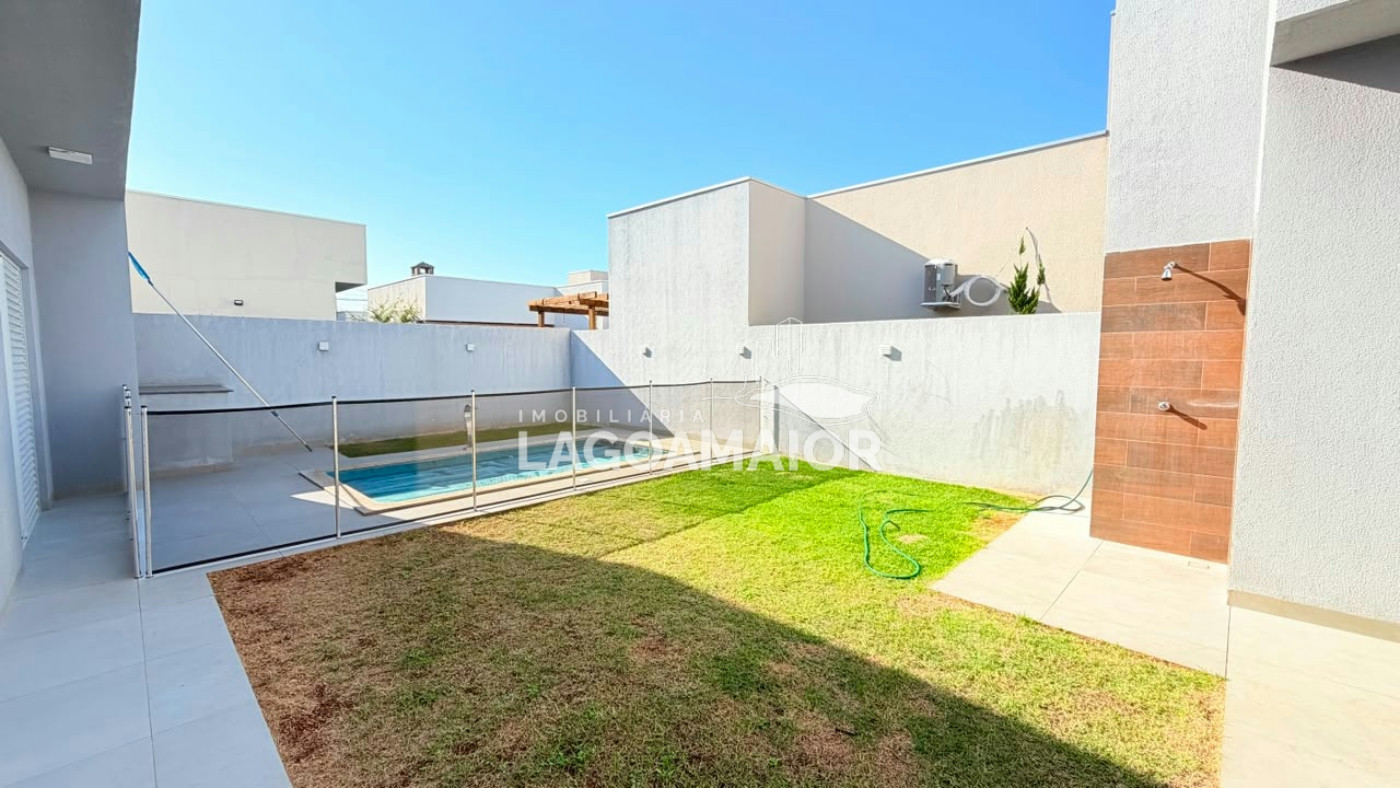 Casa à venda com 3 quartos, sendo 2 suítes, em Residencial Costa Leste, Três Lagoas, MS