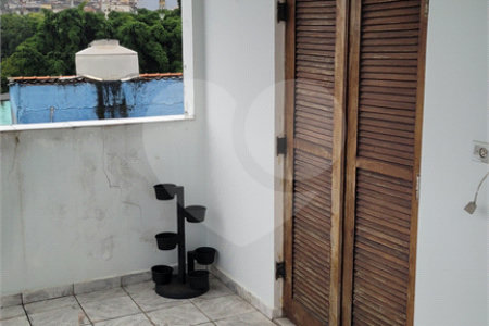 Sobrado à venda com 2 quartos em Cidade Líder, São Paulo, SP