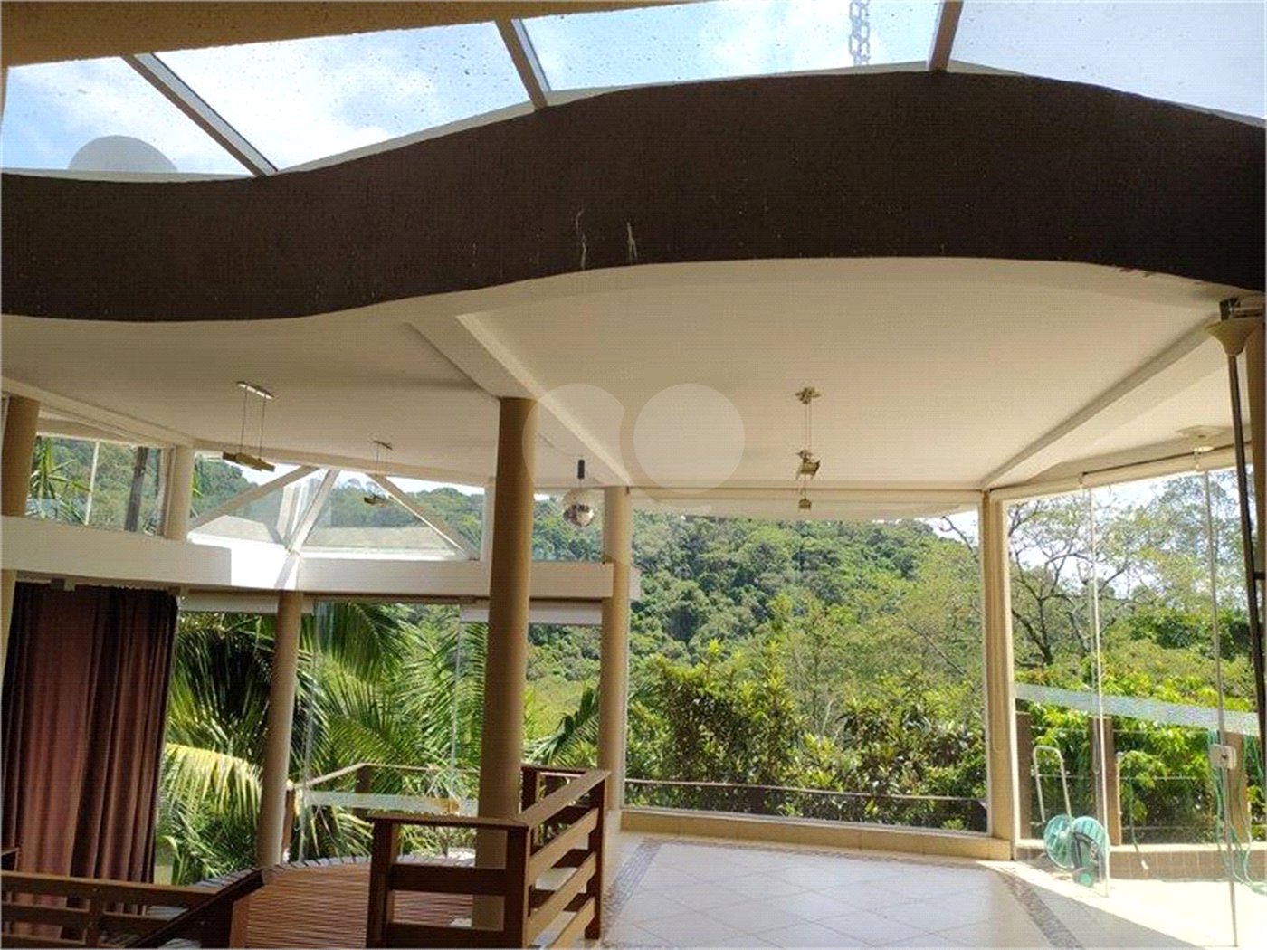 Casa à venda com 4 suítes no condomínio Parque Imperial, Mairiporã - SP