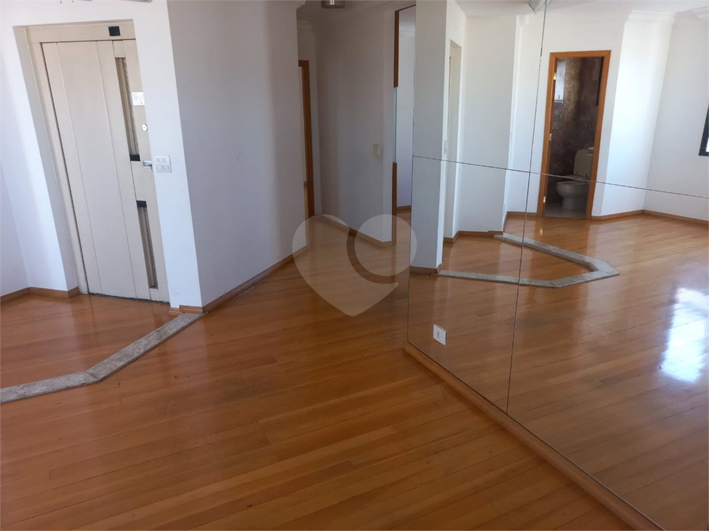 Apartamento à venda com 3 quartos, sendo 2 suítes, em Santana, São Paulo, SP