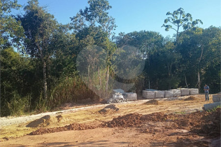 Terreno à venda no condomínio Bosque da Represa, Nazaré Paulista - SP