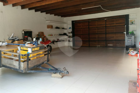Casa à venda com 2 quartos, sendo 3 suítes,  no condomínio Aruã, Mogi das Cruzes - SP