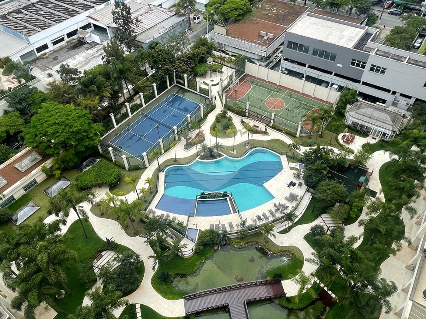 Apartamento à venda com 3 suítes em Vila Gertrudes, São Paulo, SP