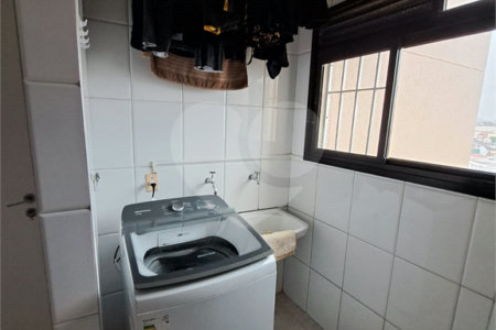 Apartamento à venda com 3 suítes em Sítio São José, Suzano, SP
