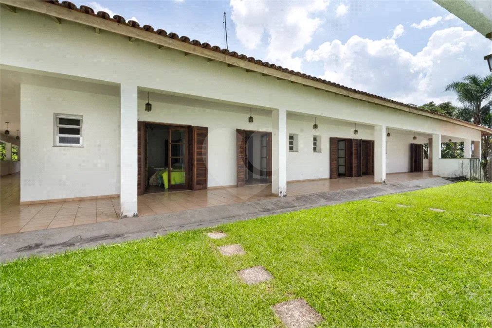 Condomínio à venda com 5 suítes em Caraguatá, Mairiporã, SP
