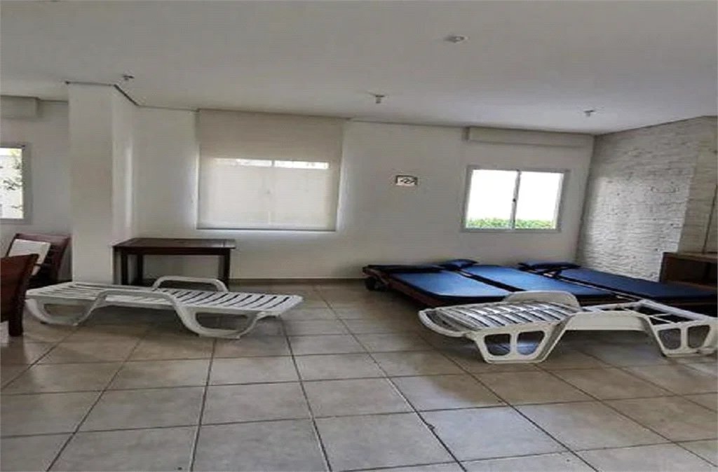 Apartamento à venda com 2 quartos em Parque Reboucas, São Paulo, SP