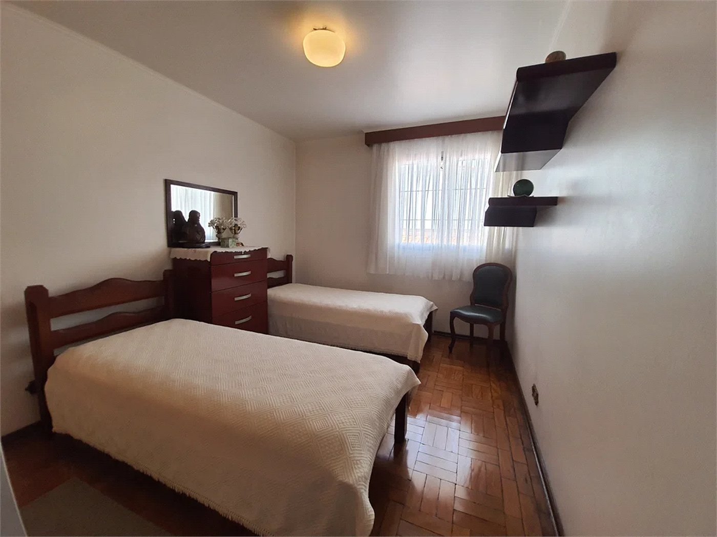 Sobrado à venda com 3 quartos, sendo 1 suíte,  em Jardim Rizzo, São Paulo, SP