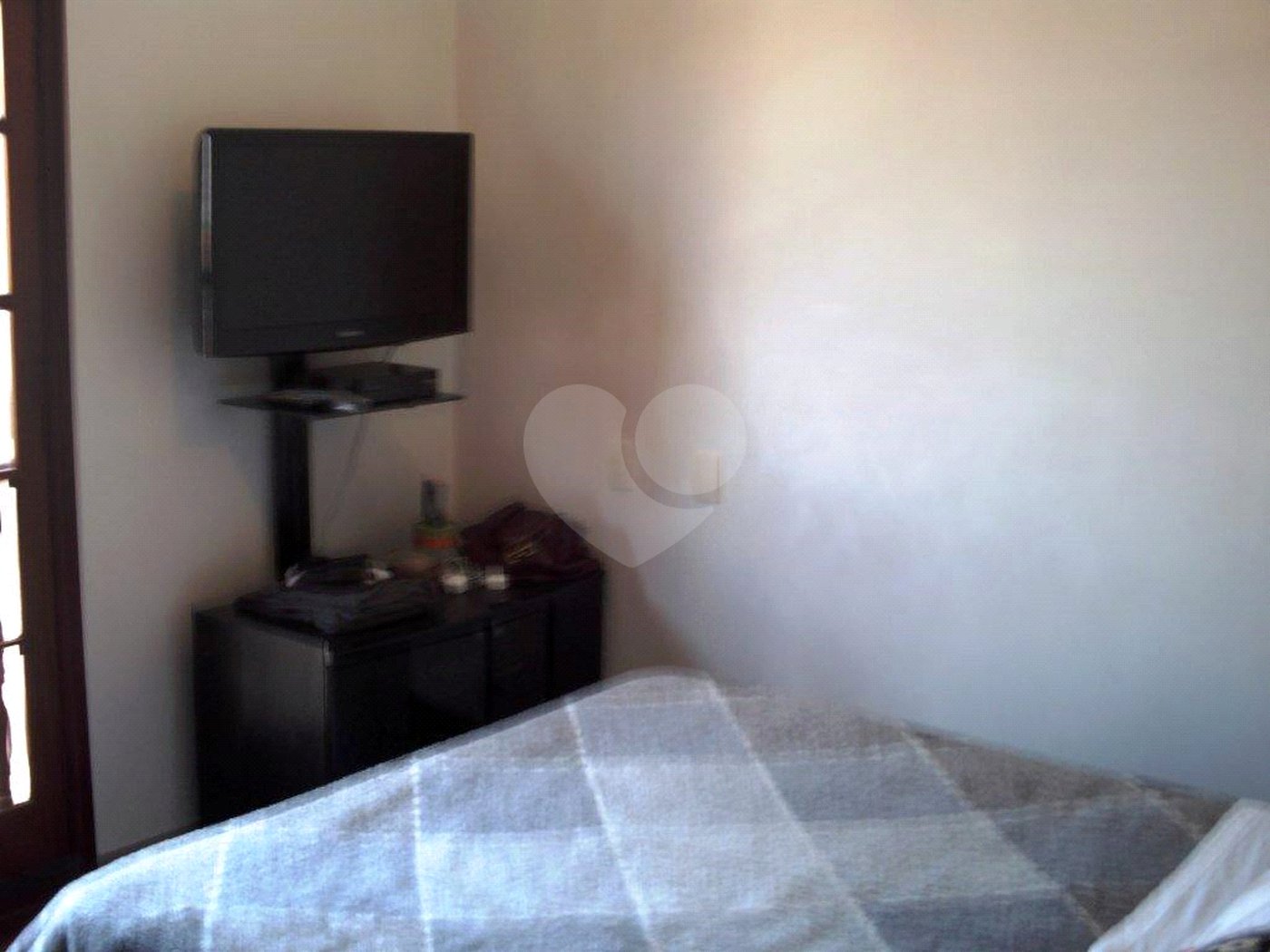 Casa à venda com 4 quartos, sendo 2 suítes, em Jardim Pinheiros, São Paulo, SP