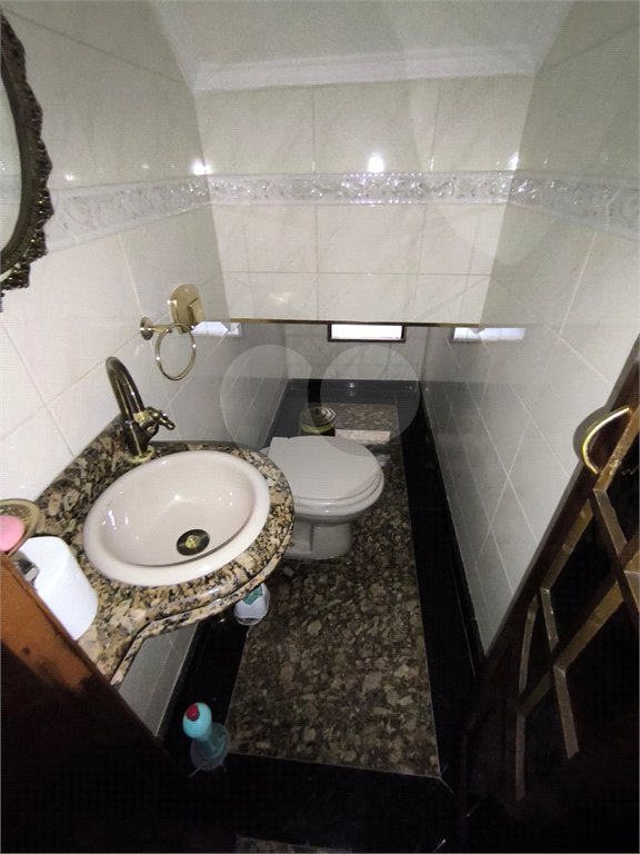 Sobrado à venda com 3 quartos, sendo 1 suíte, em Tremembé, São Paulo, SP
