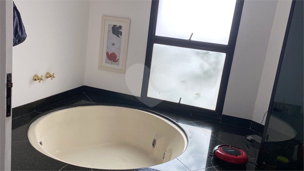 Apartamento à venda com 3 suítes em Vila Suzana, São Paulo, SP