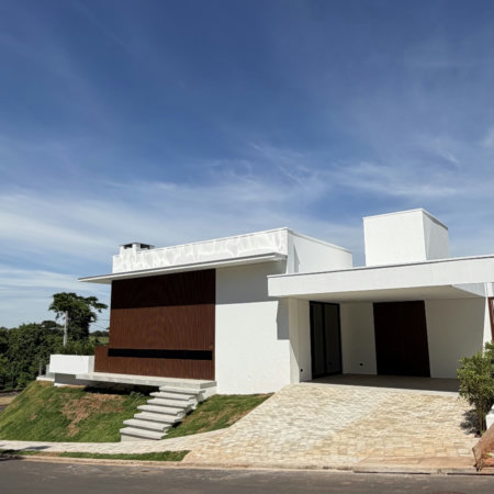 Casa à venda com 4 quartos, sendo 2 suítes, no condomínio Residencial Damha Belvedere, Presidente Prudente - SP