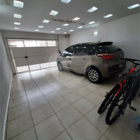 Sobrado à venda com 3 quartos, sendo 1 suíte, em Vila Suissa, Mogi das Cruzes, SP