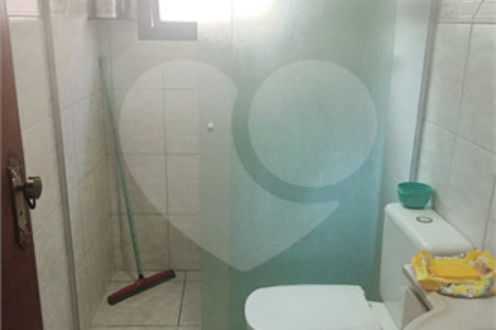 Casa à venda com 4 quartos, sendo 3 suítes, em Jardim Vila Galvão, Guarulhos, SP