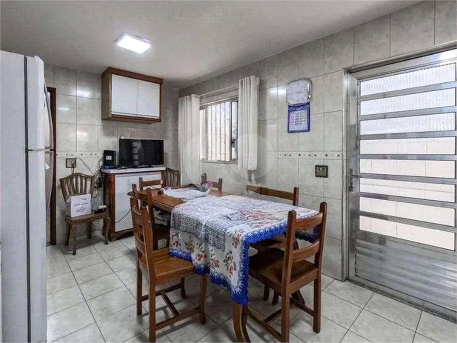 Casa à venda com 3 quartos em Jardim Marisa, São Paulo, SP