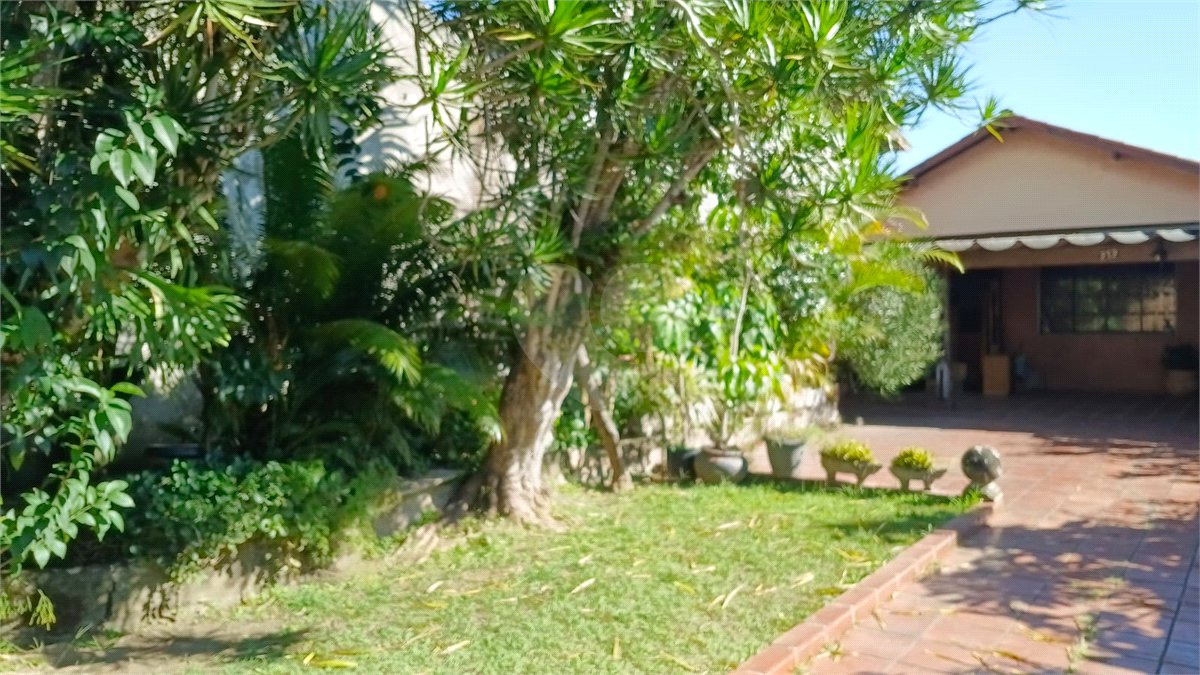 Casa Térrea à venda com 3 quartos em Interlagos, São Paulo, SP