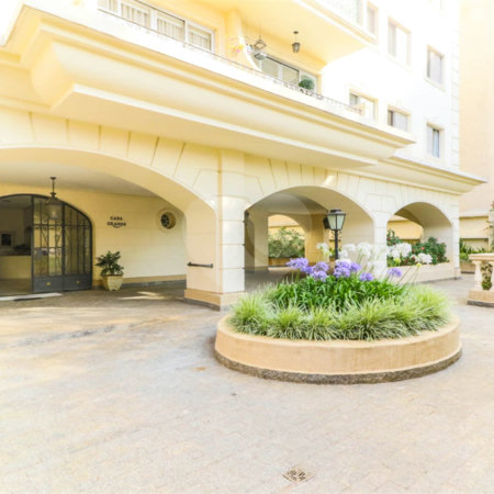 Apartamento à venda com 3 quartos, sendo 1 suíte, em Santo Amaro, São Paulo, SP