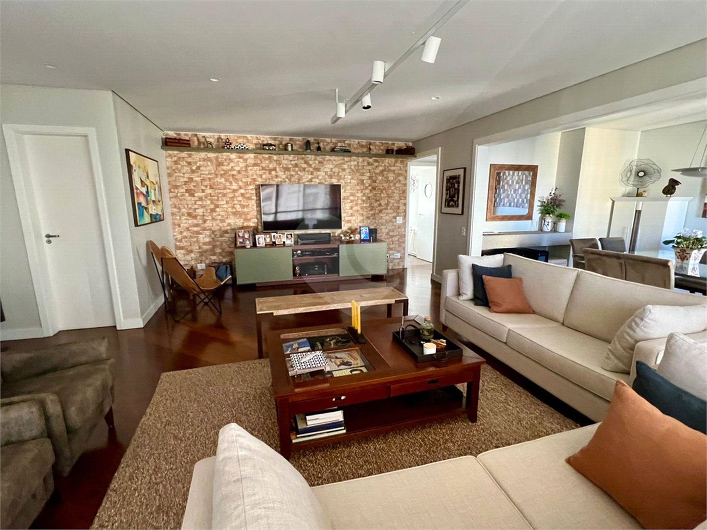Apartamento à venda com 3 quartos, sendo 2 suítes,  em Vila Suzana, São Paulo, SP