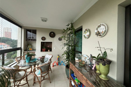 Apartamento à venda com 3 suítes em Vila Paulicéia, São Paulo, SP