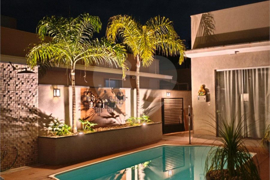 Casa à venda com 3 suítes em Carmo, Araraquara, SP