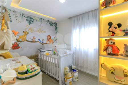 Apartamento à venda com 3 quartos, sendo 1 suíte, em Santo Amaro, São Paulo, SP