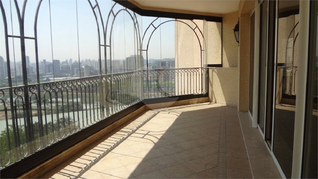 Apartamento à venda com 4 suítes em Jardim Fonte do Morumbi, São Paulo, SP