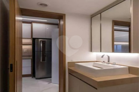 Sala à venda com 1 suíte em Indianópolis, São Paulo, SP