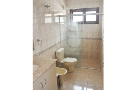 Sobrado à venda com 4 quartos, sendo 2 suítes,  em Alto da Boa Vista, São Paulo, SP