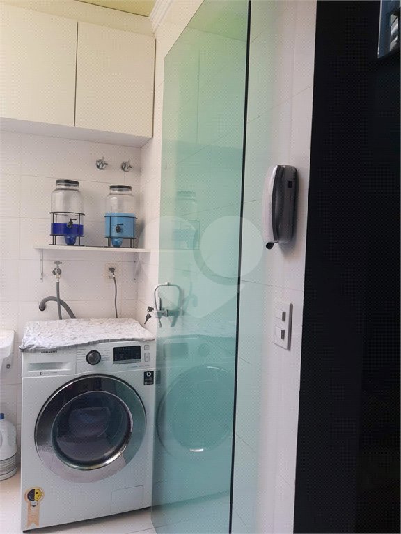 Casa à venda com 2 suítes no condomínio Residencial Poncet, São Paulo - SP
