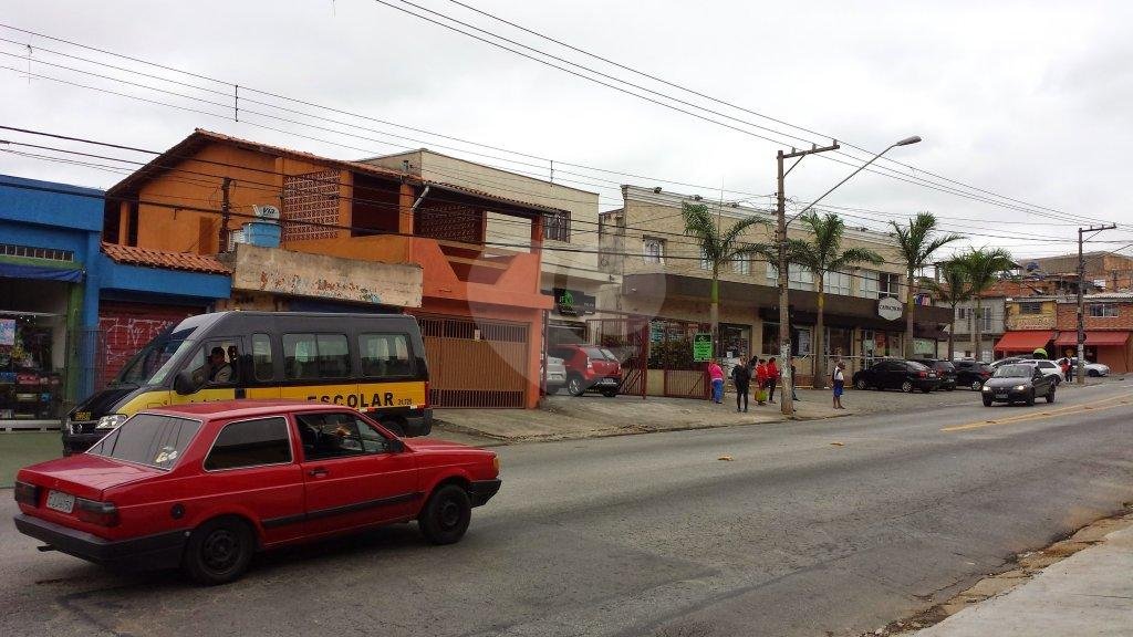 Casa à venda com 3 quartos, sendo 1 suíte, em Itaquera, São Paulo, SP
