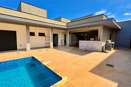 Casa à venda com 3 suítes no condomínio Village Ipanema 2, Araçoiaba da Serra - SP
