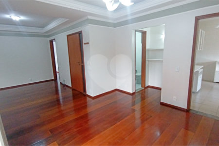 Apartamento à venda com 3 suítes no Centro, Vinhedo, SP