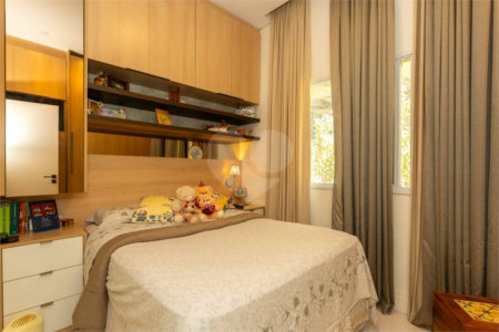 Apartamento à venda com 2 quartos, sendo 1 suíte,  em Cambuci, São Paulo, SP