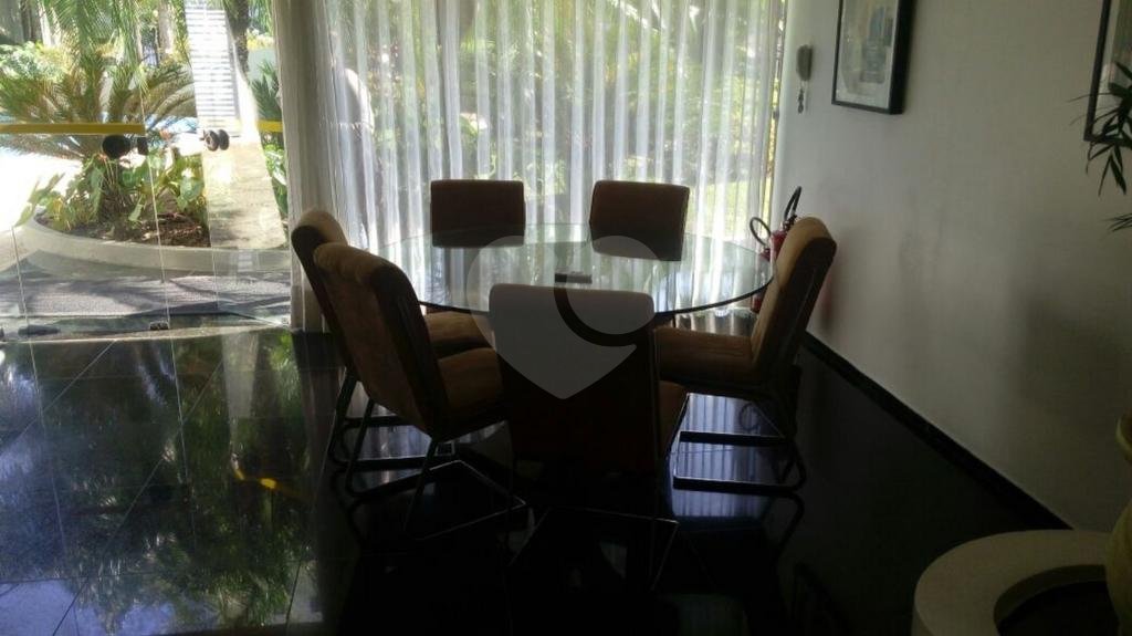 Apartamento à venda com 3 quartos, sendo 1 suíte,  em Campo Belo, São Paulo, SP