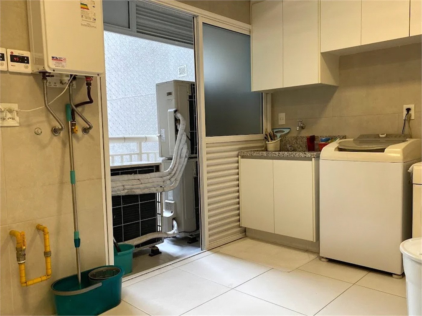 Apartamento à venda com 3 suítes em Vila Suzana, São Paulo, SP
