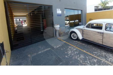 Salão Comercial para alugar em Vila Nastri, Itapetininga, SP